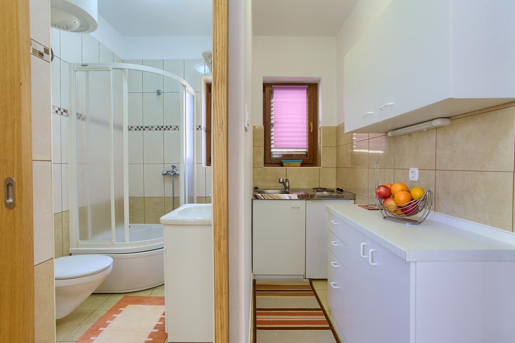 Nadija Studio Apartmani Krk Town Zewnętrze zdjęcie
